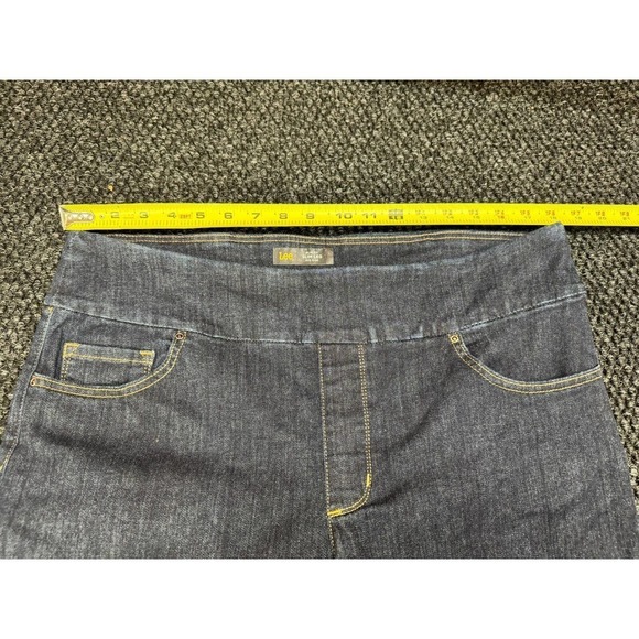 Lee Women's Sculpting Slim Fit Slim Leg Pull On Jean Mid Rise Dark Blue 36x32 - Picture 4 of 8